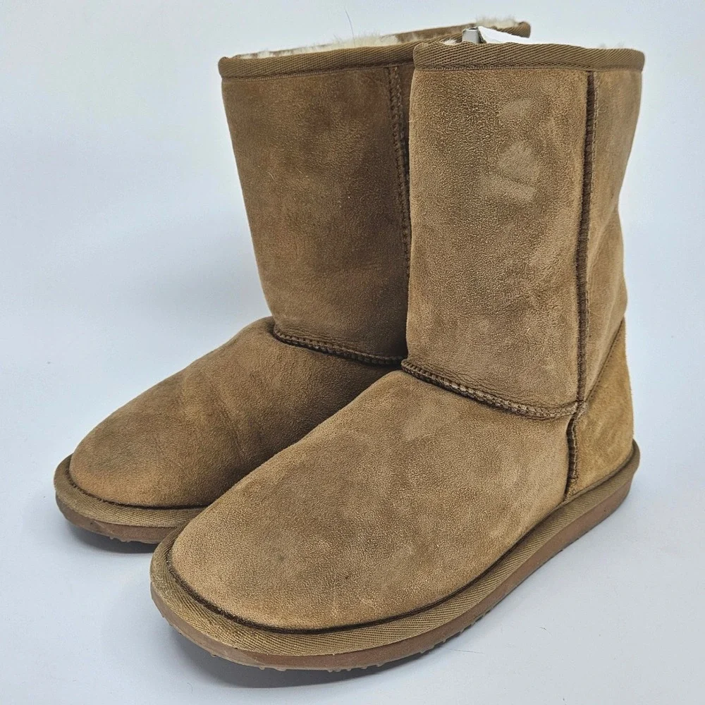 NWTs EMU Australia‎ Stinger Lo Sheepskin Boots Tan Suede Cozy Winter Warm Size 7
